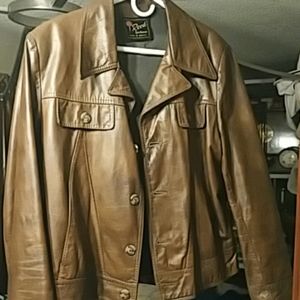 Light leather sports jacket